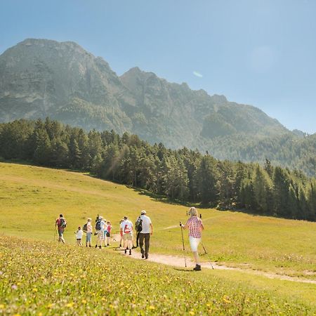 Hotel Resmairhof Schenna Dış mekan fotoğraf